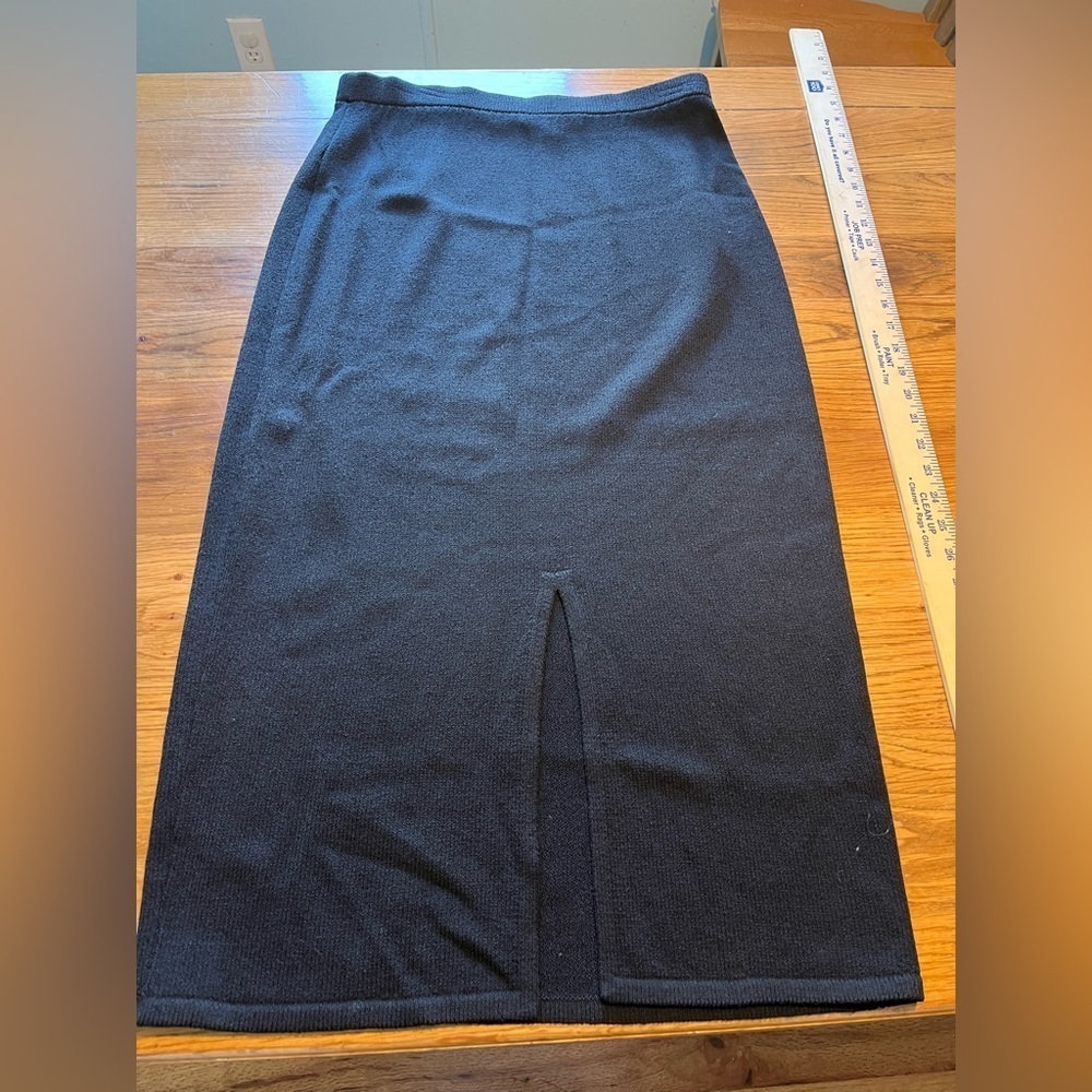 St. John Navy Blue Midi Skirt - Picture 5 of 6
